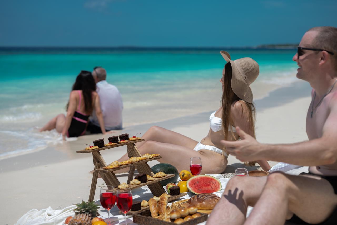 Escape to Tranquility: A Stay at Hawks Hotel