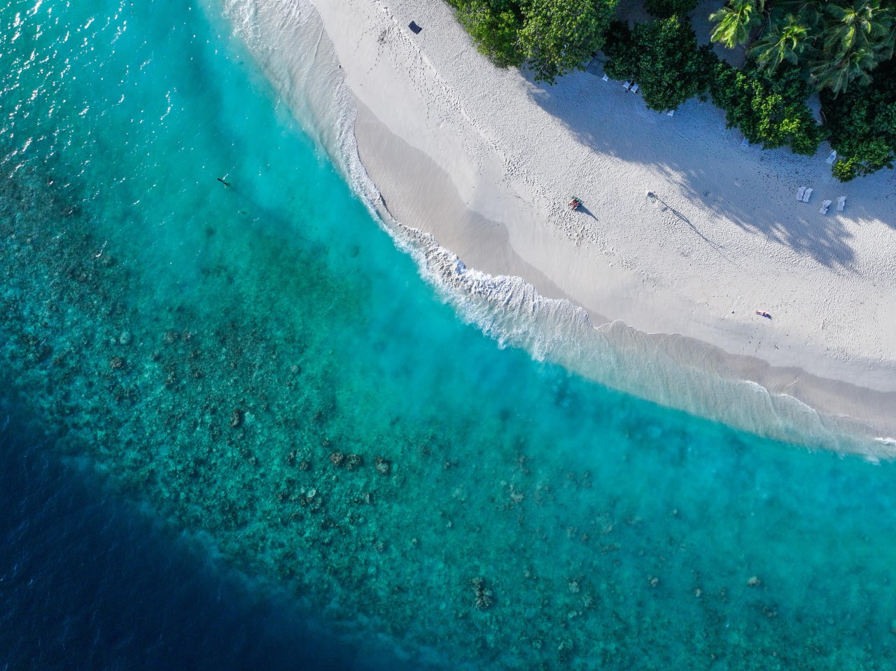 Kamadhoo gallery image 2