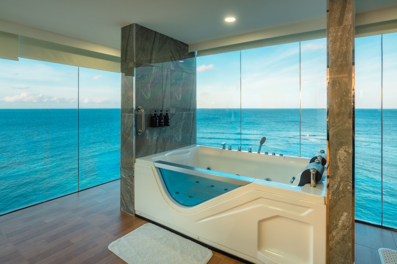 Panoramic Seaview Penthouse