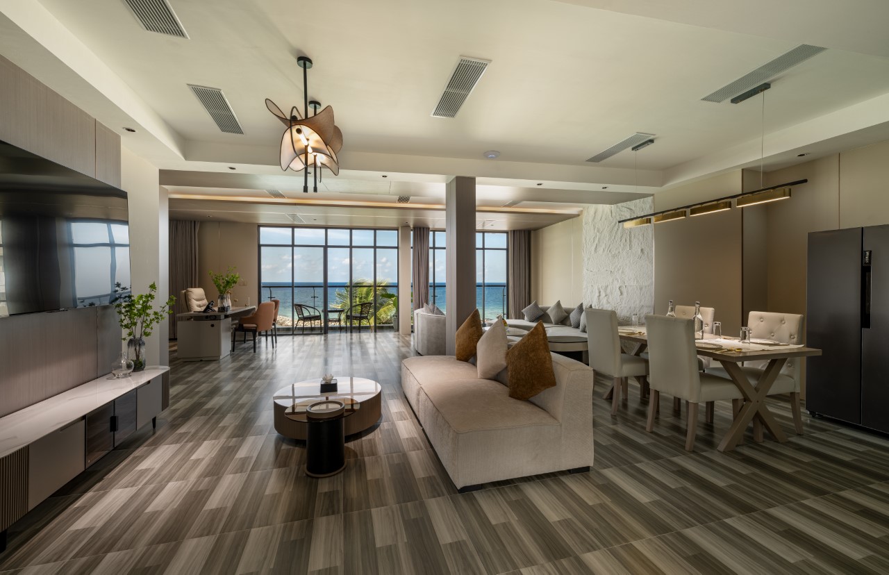 Wings Signature Suite