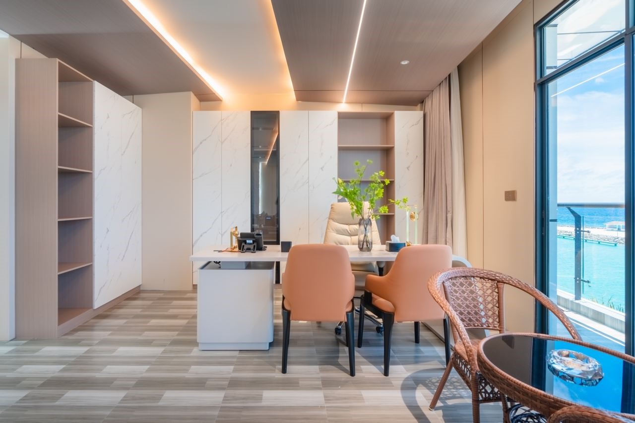 Wings Signature Suite