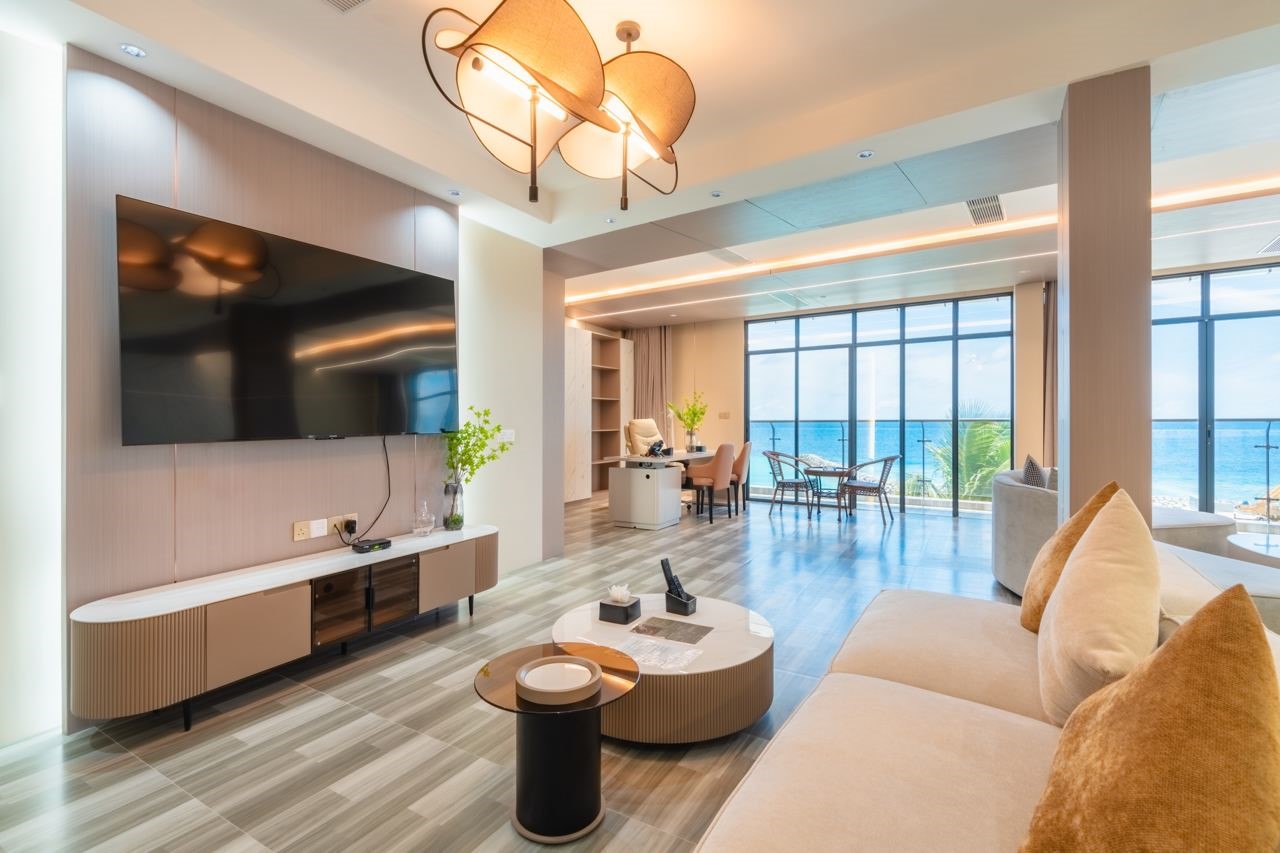 Wings Signature Suite