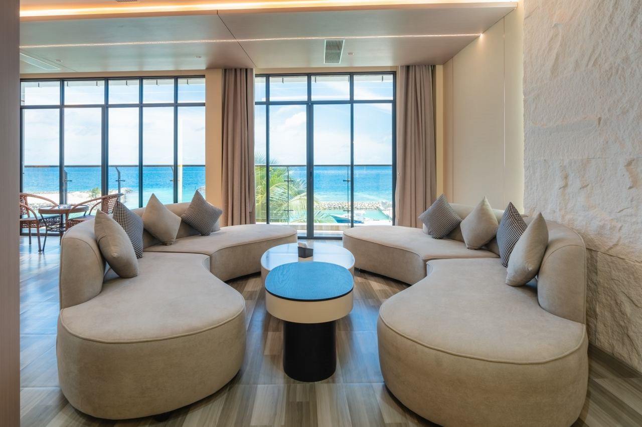 Wings Signature Suite