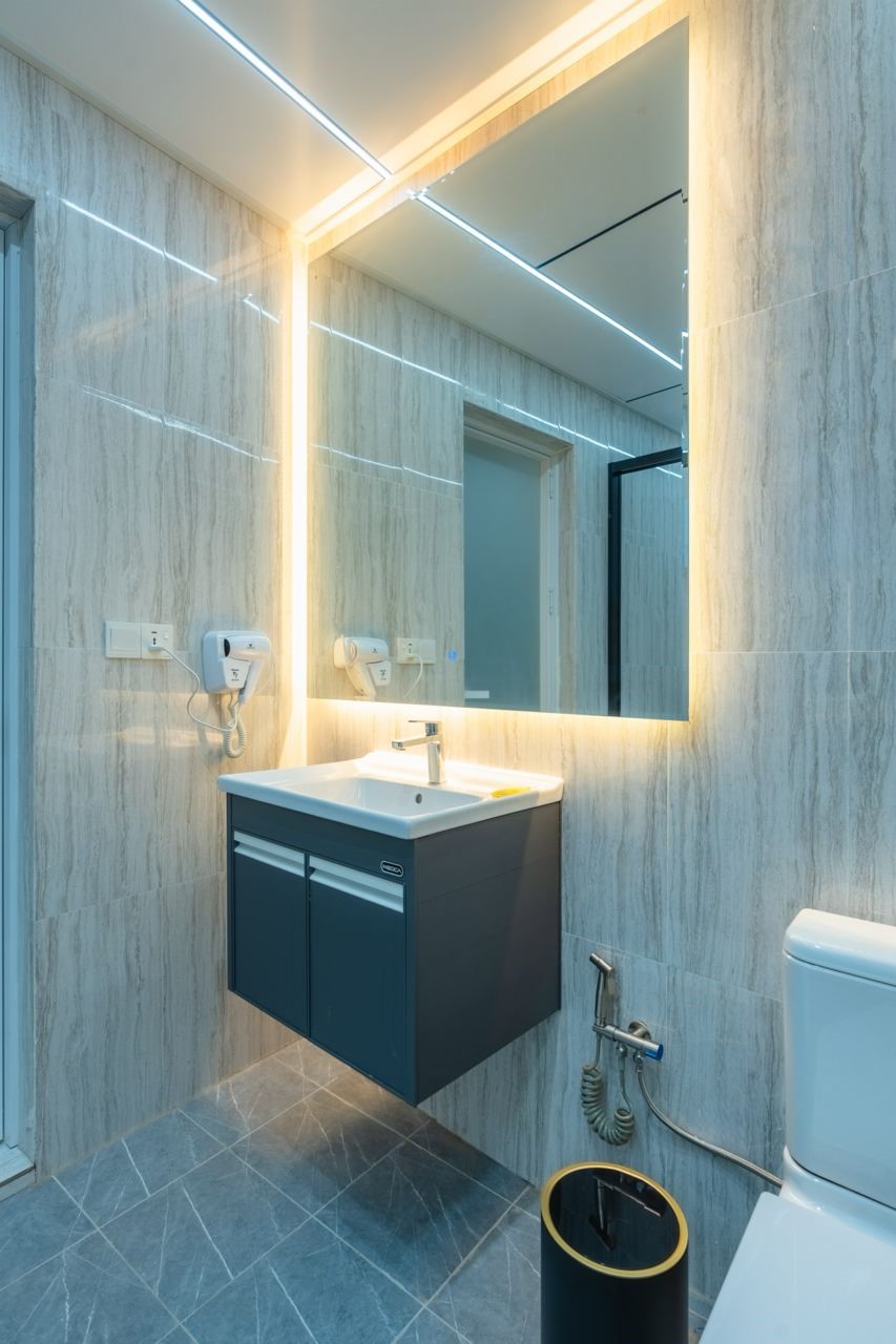 Wings Signature Suite